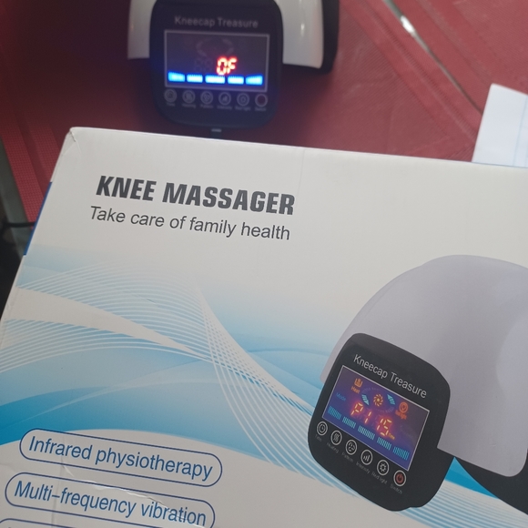 KNEE MASSAGER - Picture 3 of 7